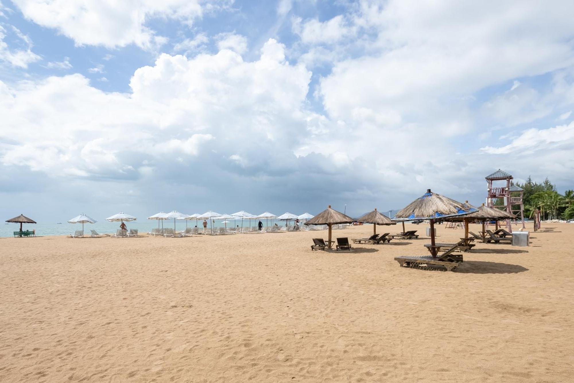 Puhai Sea View Apt By Hailan Tour At Sanya Yazhou Bay#Only 100 Meters To Beach And Sea Swimming Area Eksteriør billede