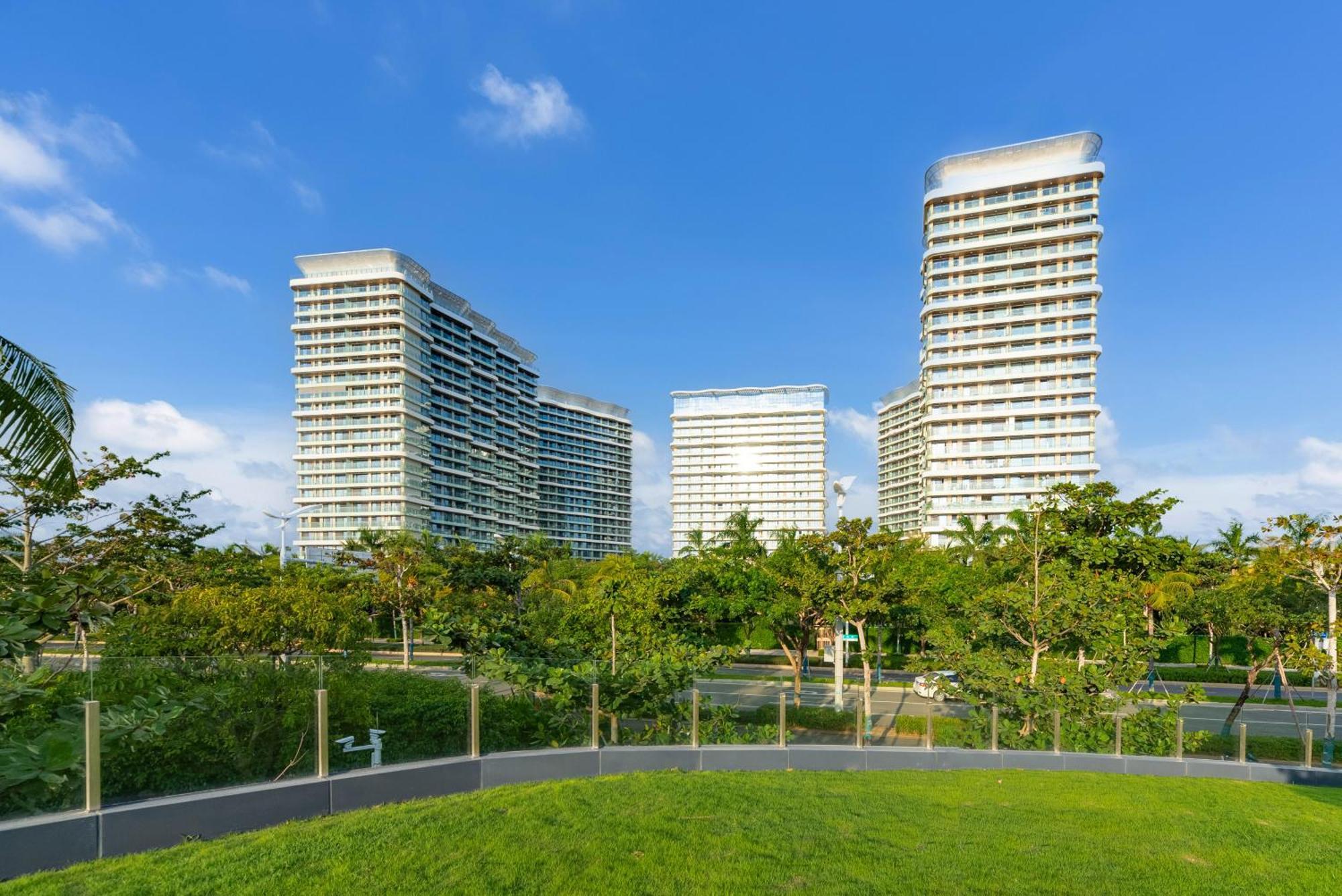 Puhai Sea View Apt By Hailan Tour At Sanya Yazhou Bay#Only 100 Meters To Beach And Sea Swimming Area Eksteriør billede